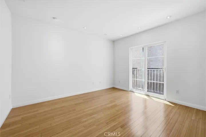 5719 Camellia 105, North Hollywood, California 91601