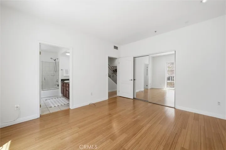 5719 Camellia 105, North Hollywood, California 91601