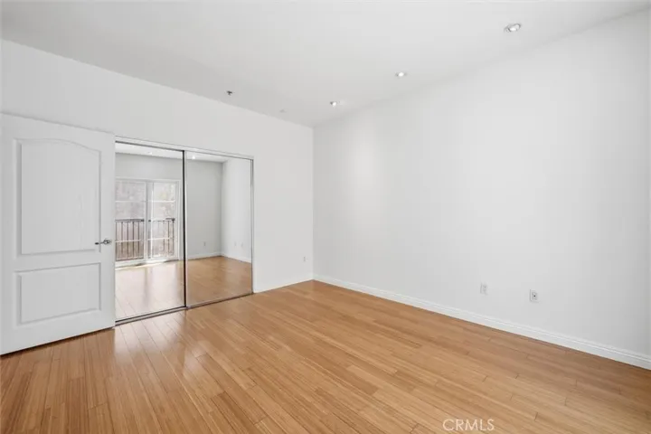 5719 Camellia 105, North Hollywood, California 91601