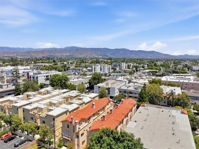 5719 Camellia 105, North Hollywood, California 91601