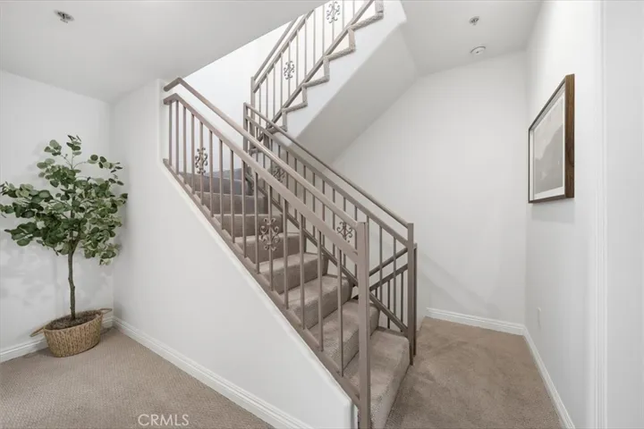 5719 Camellia 105, North Hollywood, California 91601