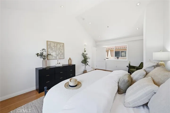 5719 Camellia 105, North Hollywood, California 91601