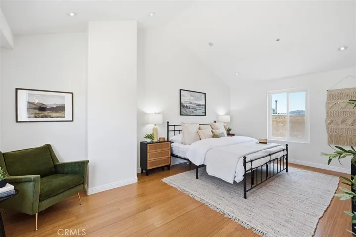 5719 Camellia 105, North Hollywood, California 91601