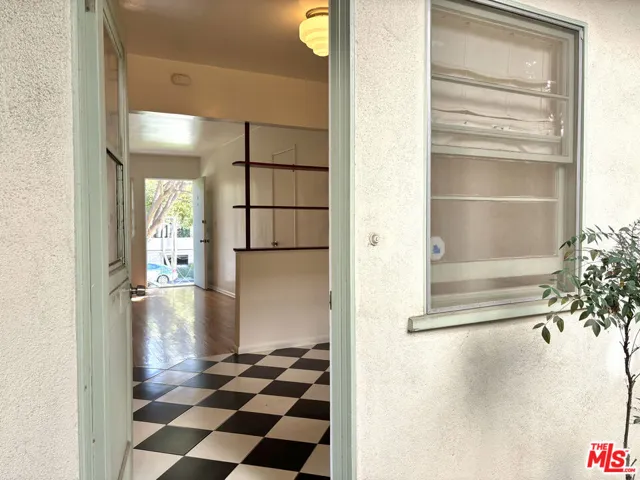 1325 Washington Avenue B, Santa Monica, California 90403