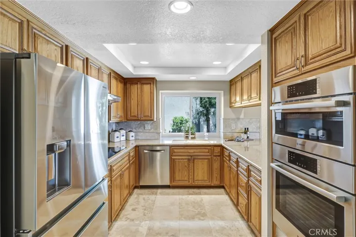 Kitchen with Bosch Appliances