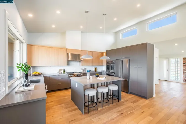105 Hillcroft, Walnut Creek, California 94597