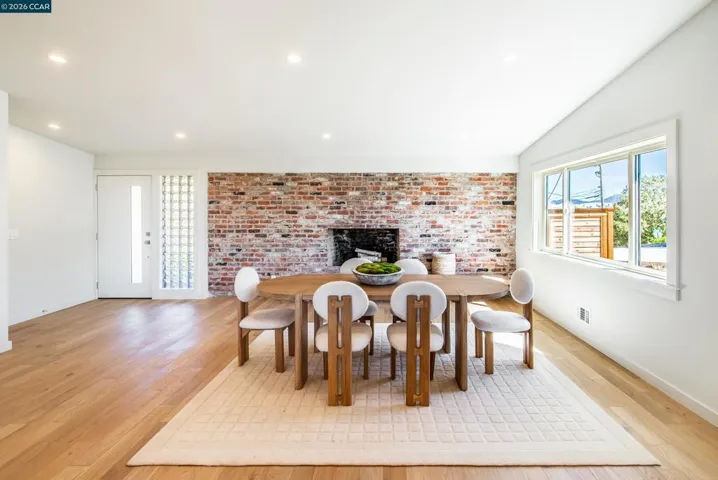 105 Hillcroft, Walnut Creek, California 94597