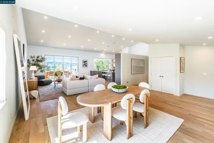 105 Hillcroft, Walnut Creek, California 94597