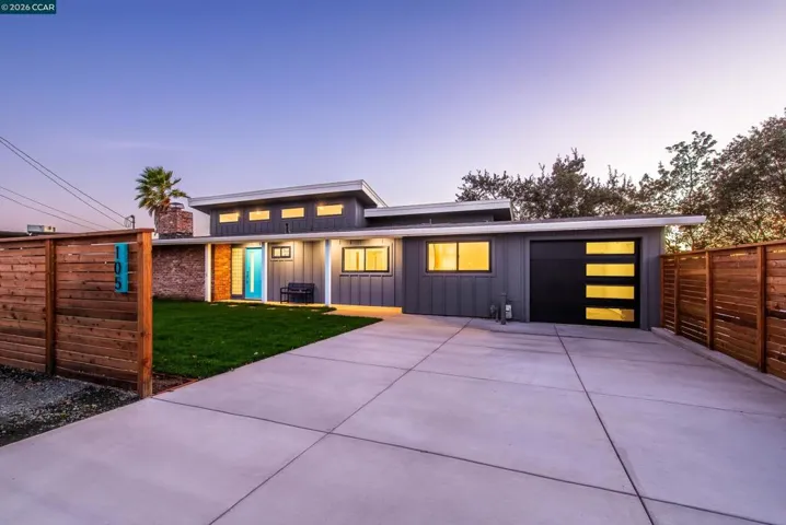 105 Hillcroft, Walnut Creek, California 94597