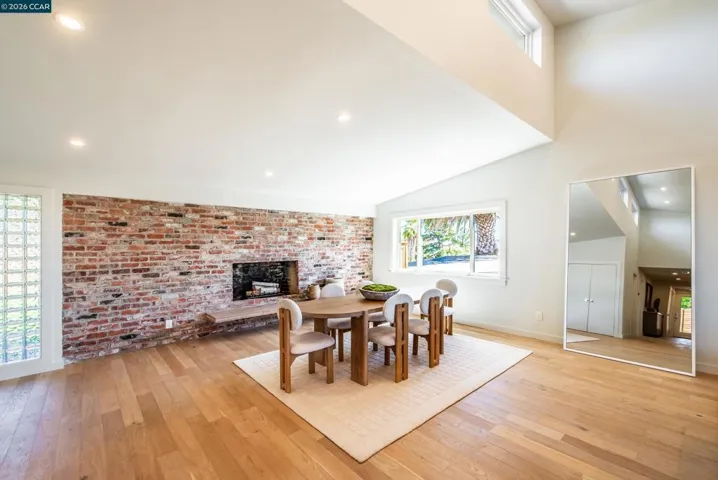 105 Hillcroft, Walnut Creek, California 94597