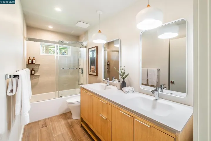 105 Hillcroft, Walnut Creek, California 94597