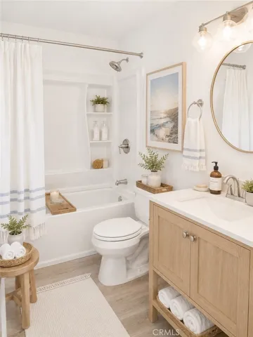 Newly remodeled full bathroom #2
