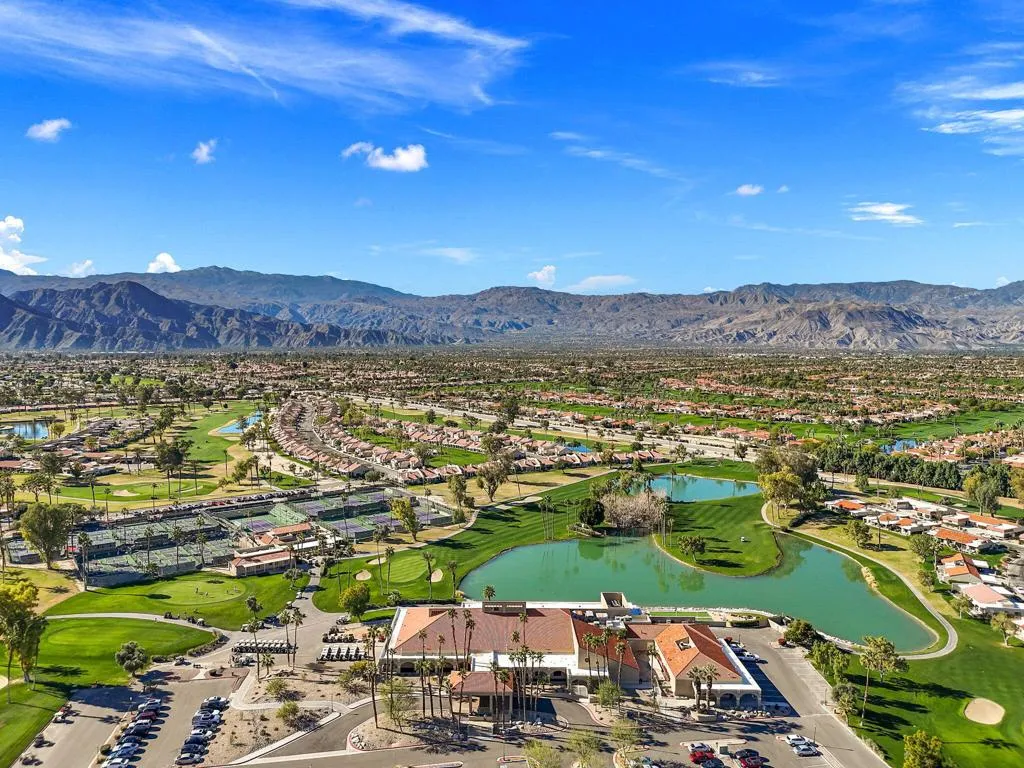 PalmDesertResortEntireDevelopment