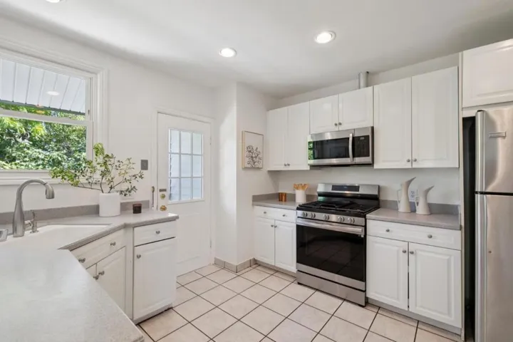 1703 Roosevelt Avenue, Redwood City, California 94061