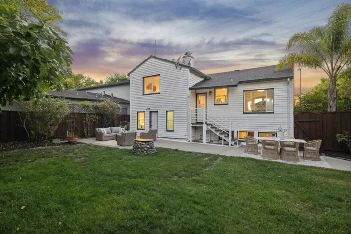 1703 Roosevelt Avenue, Redwood City, California 94061