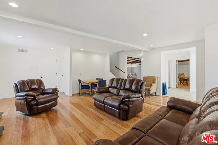 809 S Pima Avenue, West Covina, California 91790