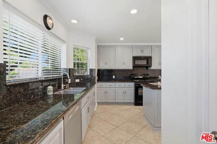 809 S Pima Avenue, West Covina, California 91790