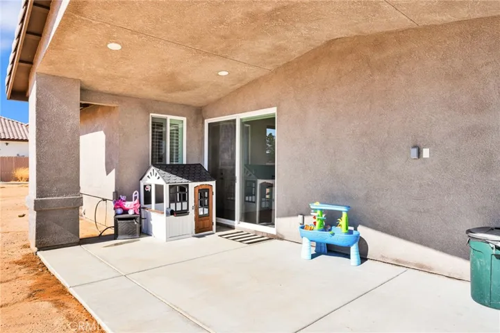 16160 Tenaya, Apple Valley, California 92307