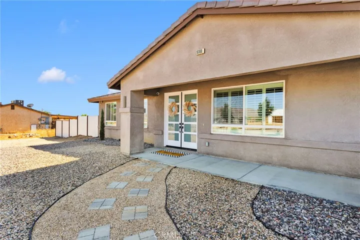 16160 Tenaya, Apple Valley, California 92307