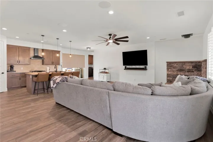 16160 Tenaya, Apple Valley, California 92307