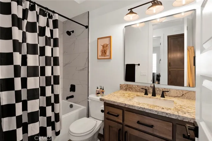16160 Tenaya, Apple Valley, California 92307