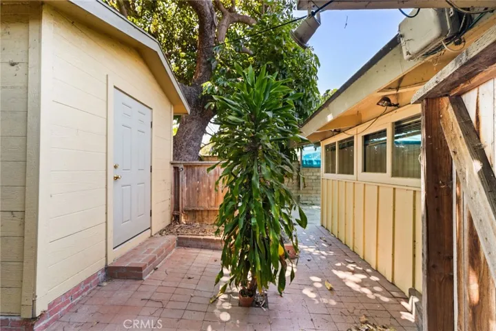 3236 Stevely, Long Beach, California 90808