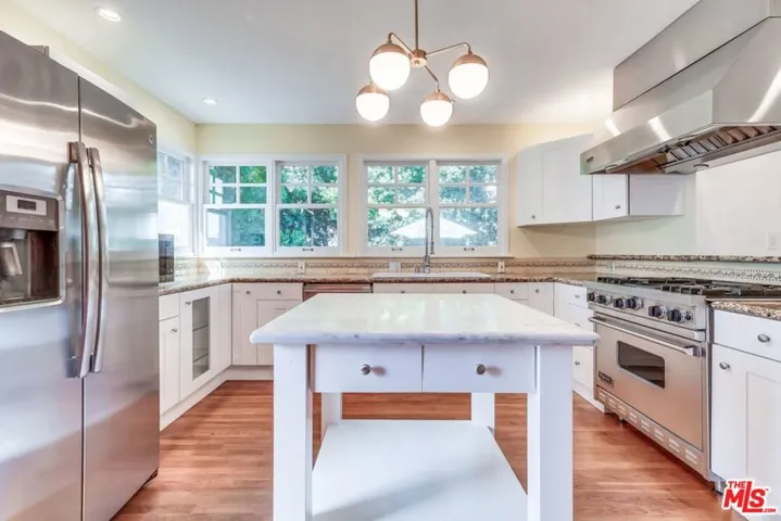13203 Dewey Street, Los Angeles, California 90066