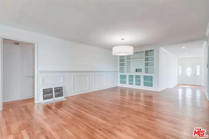 13203 Dewey Street, Los Angeles, California 90066