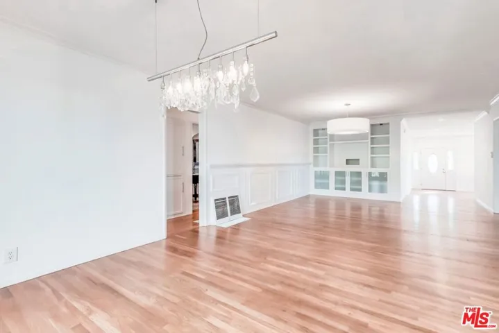 13203 Dewey Street, Los Angeles, California 90066