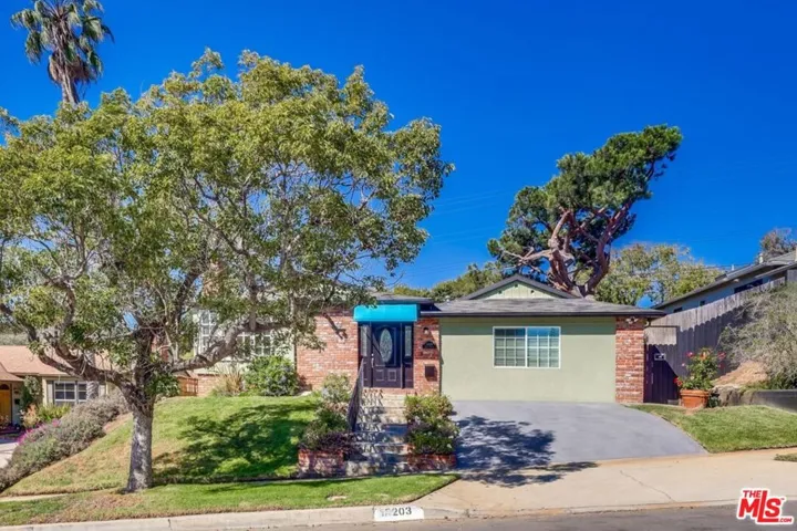 13203 Dewey Street, Los Angeles, California 90066