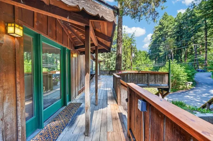 20905 Comanche Trail, Los Gatos, California 95033