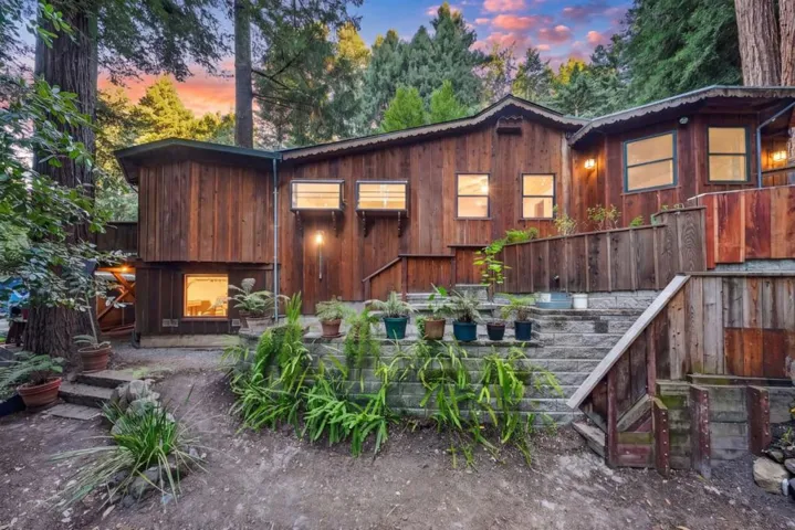 20905 Comanche Trail, Los Gatos, California 95033