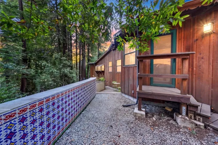 20905 Comanche Trail, Los Gatos, California 95033