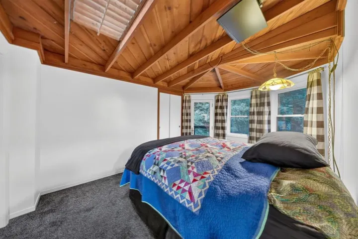 20905 Comanche Trail, Los Gatos, California 95033