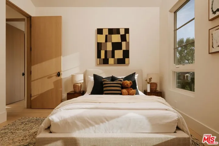 4534 Ethel Avenue, Studio City, California 91604