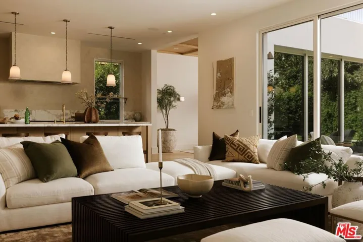 4534 Ethel Avenue, Studio City, California 91604