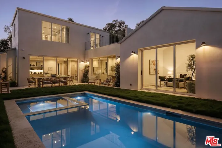 4534 Ethel Avenue, Studio City, California 91604