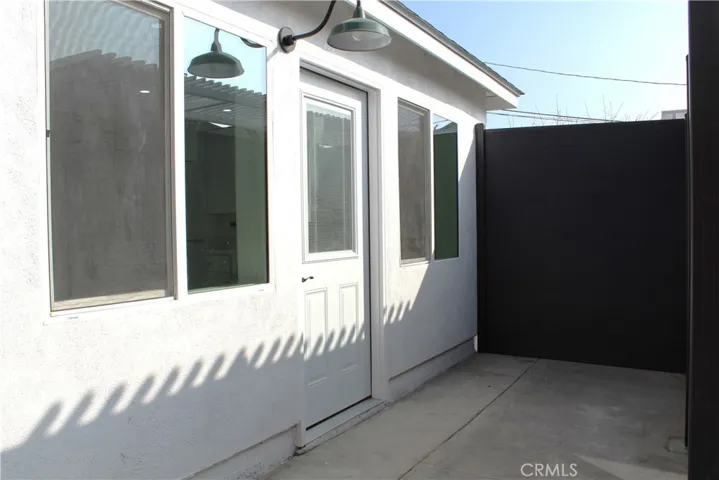 19514 Donora, Torrance, California 90503