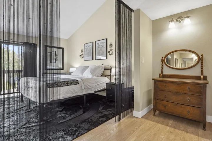2508 Navarra Drive 402, Carlsbad, California 92009