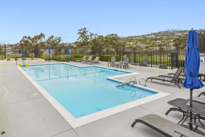 2508 Navarra Drive 402, Carlsbad, California 92009