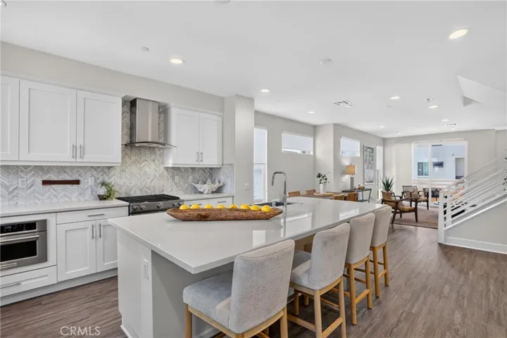 1678 Topanga, Costa Mesa, California 92627