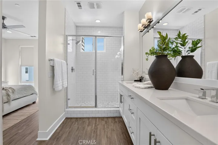 1678 Topanga, Costa Mesa, California 92627