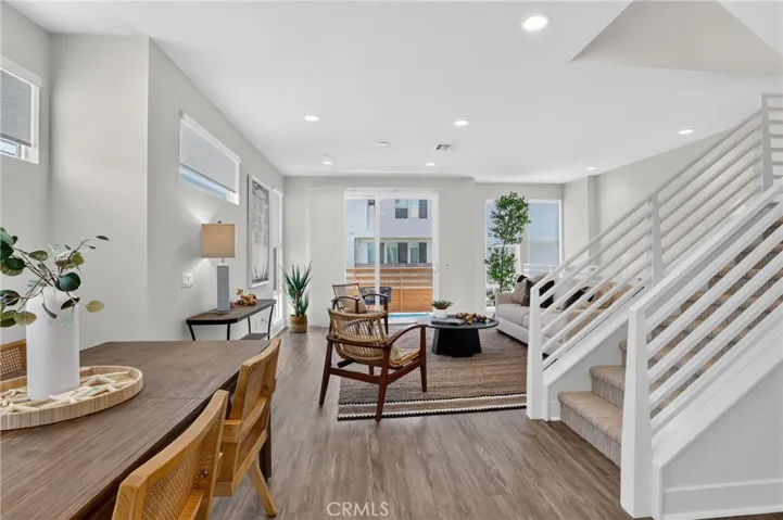1678 Topanga, Costa Mesa, California 92627