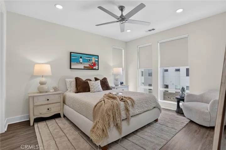 1678 Topanga, Costa Mesa, California 92627