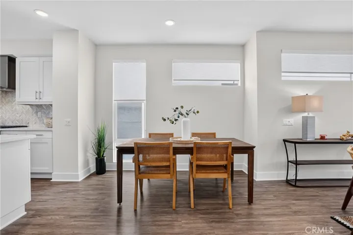 1678 Topanga, Costa Mesa, California 92627