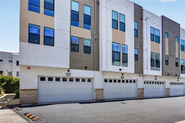 1678 Topanga, Costa Mesa, California 92627