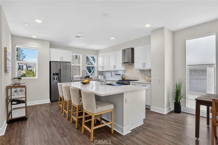 1678 Topanga, Costa Mesa, California 92627