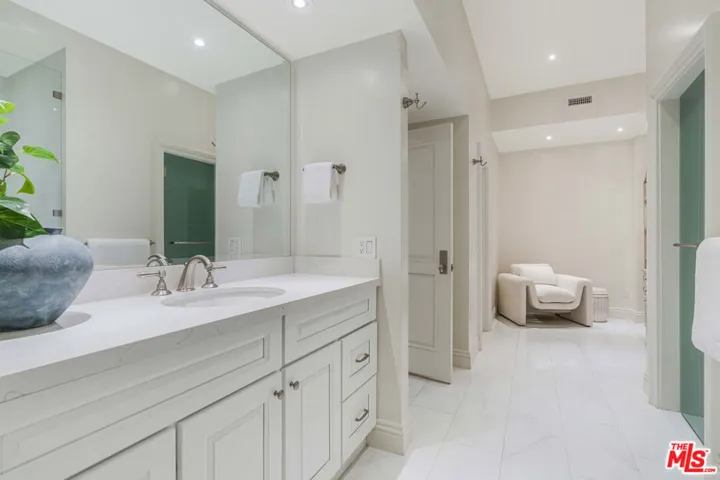 Primary Bathroom with 2 Walk-i