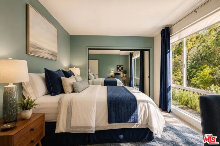 2657 Zorada Drive, Los Angeles, California 90046