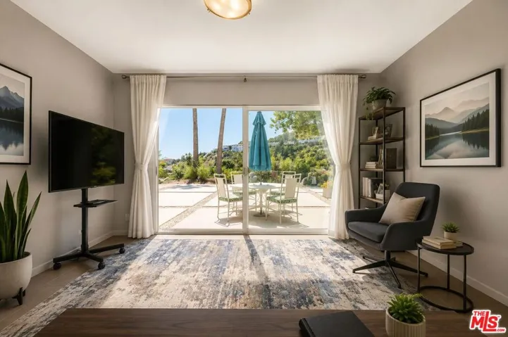 2657 Zorada Drive, Los Angeles, California 90046